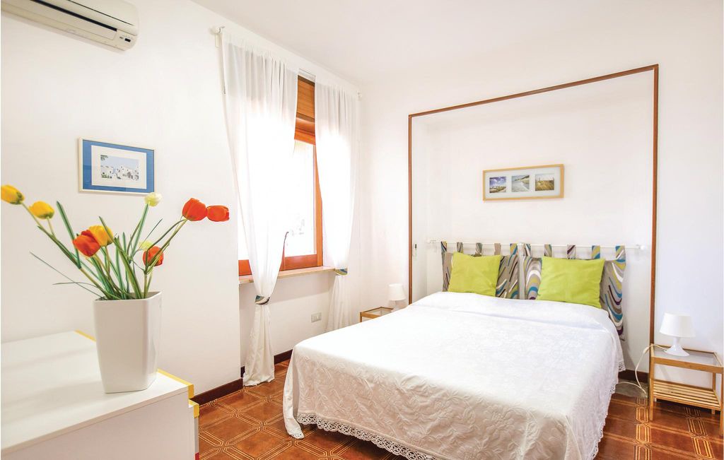 Photo of Bedroom in Tortora Marina