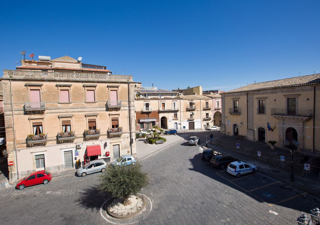 Photo of Buildings in Licodia Eubea