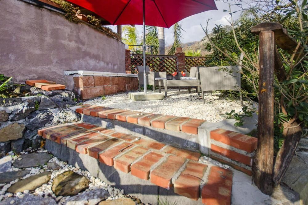 Photo of Patio Balcony in Mitogio