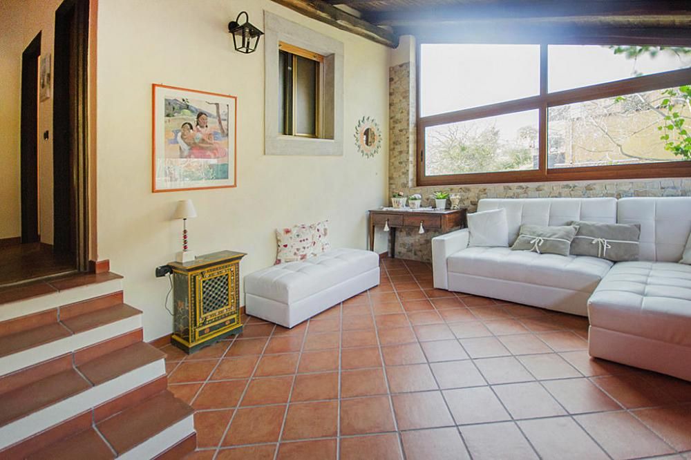 Photo of Livingroom in Mitogio