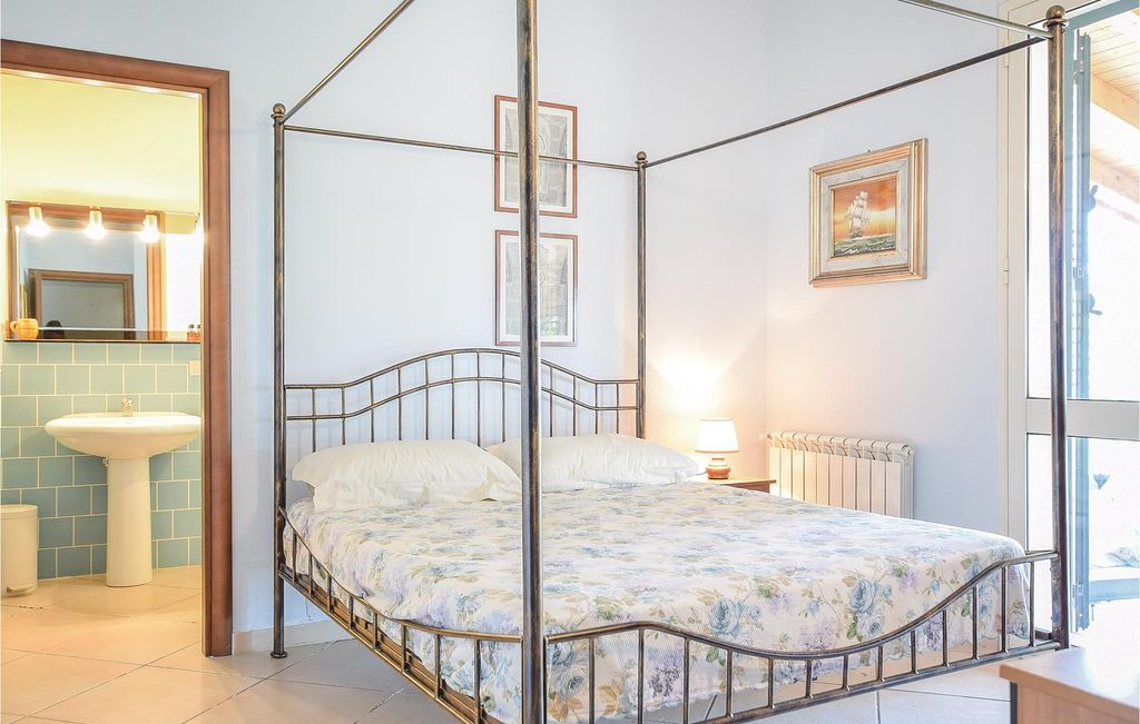 Photo of Bedroom in San Nicola l'Arena