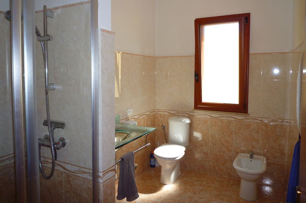 Photo of Bathroom in Misilmeri