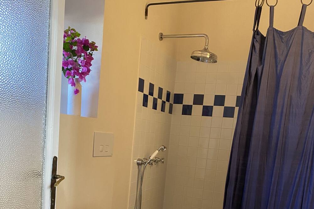 Photo of Bathroom in Vittoria
