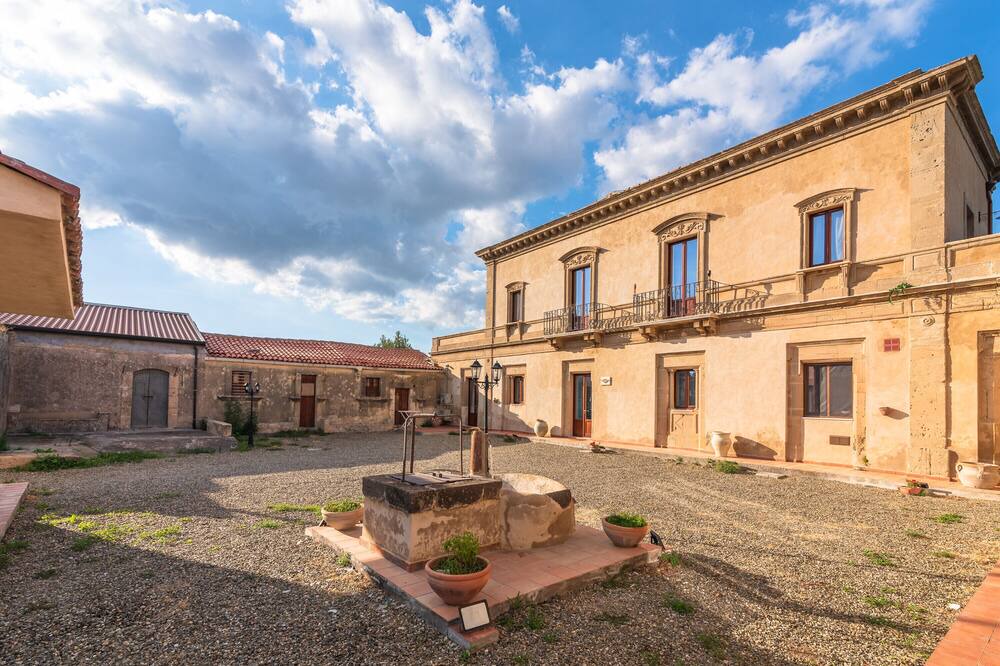 Photo of Outdoor in Carlentini