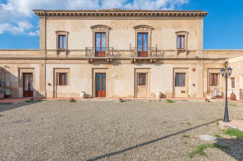 Photo of Outdoor in Carlentini