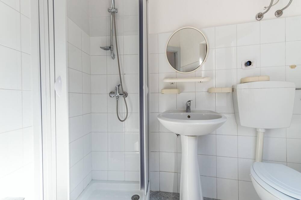 Photo of Bathroom in Mirto