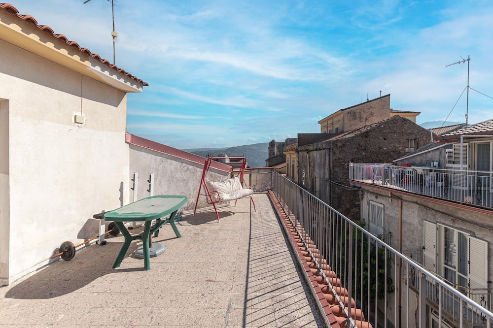 Photo of Patio Balcony in Mirto