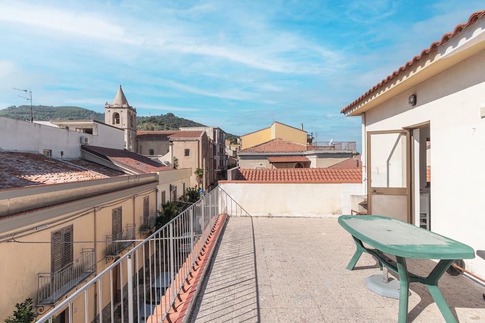 Photo of Patio Balcony in Mirto