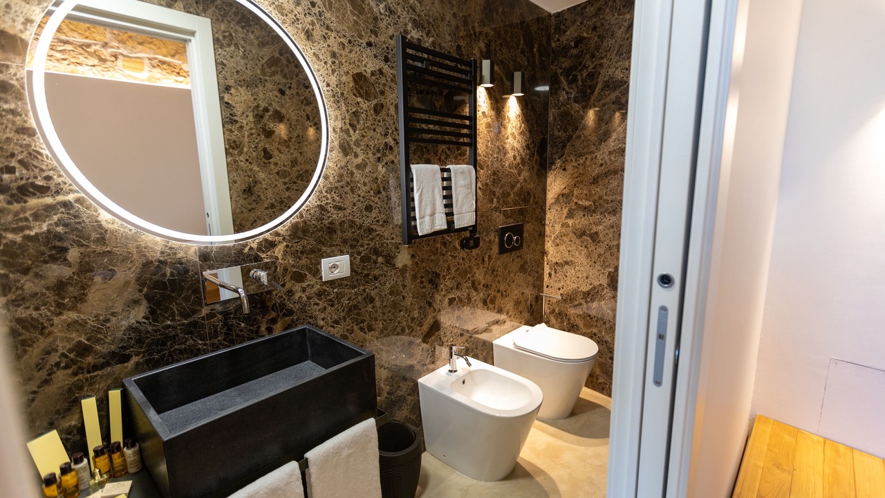 Photo of Bathroom in Kalsa
