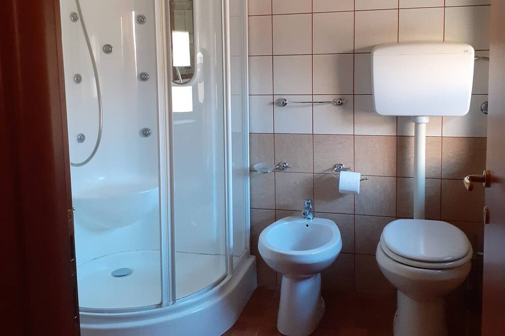 Photo of Bathroom in Favara