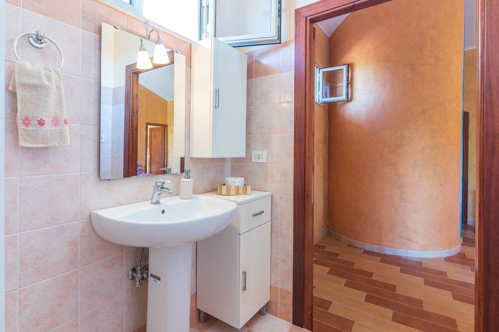 Photo of Bathroom in Melilli