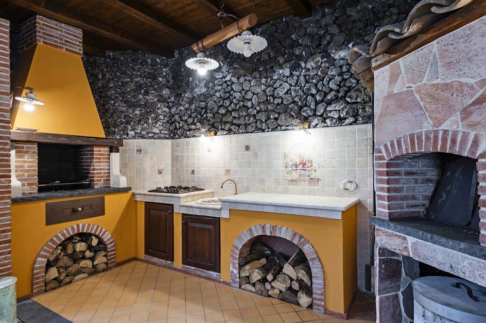 Photo of Kitchen in Pedara