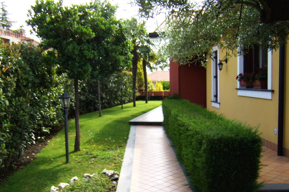 Photo of Outdoor in Pedara