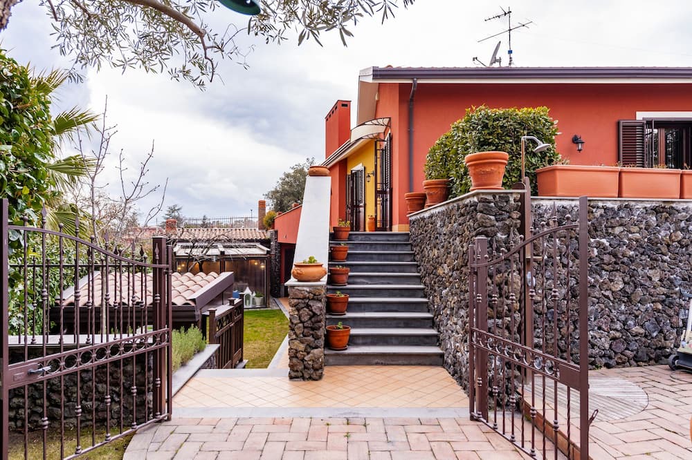 Photo of Outdoor in Pedara