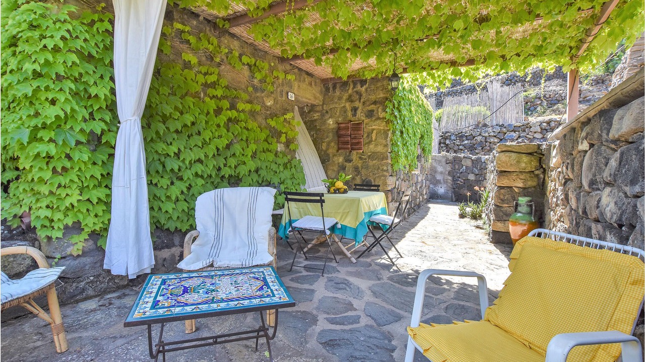 Photo of Patio Balcony in Kamma
