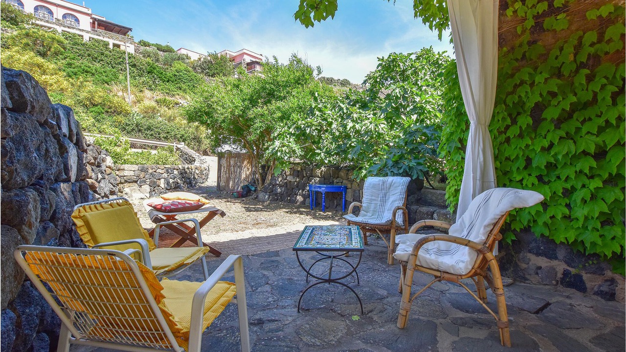 Photo of Patio Balcony in Kamma