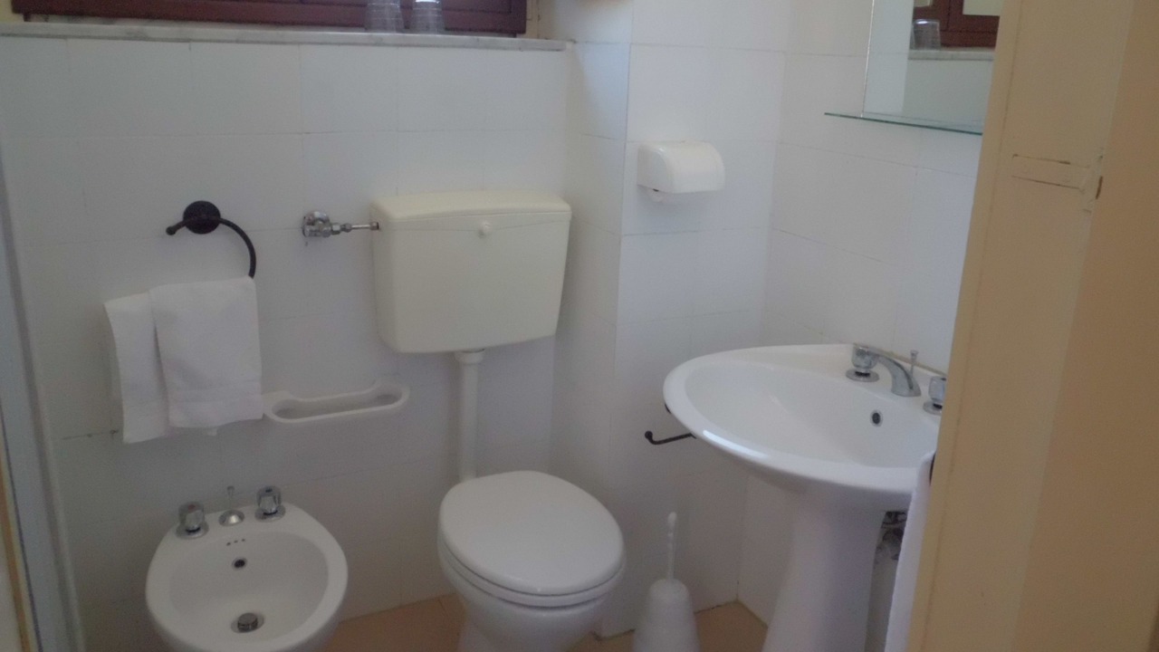 Photo of Bathroom in Passopisciaro