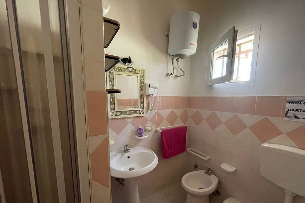 Photo of Bathroom in Granelli