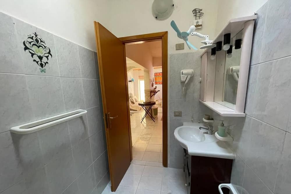 Photo of Bathroom in Granelli
