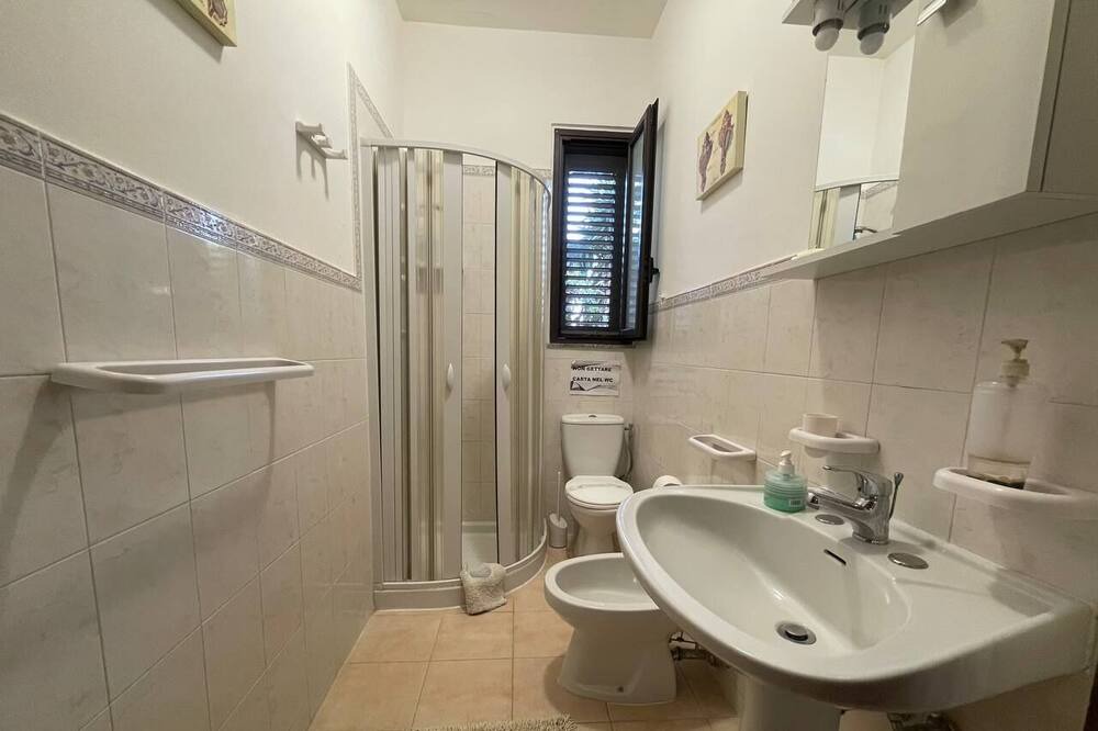 Photo of Bathroom in Granelli