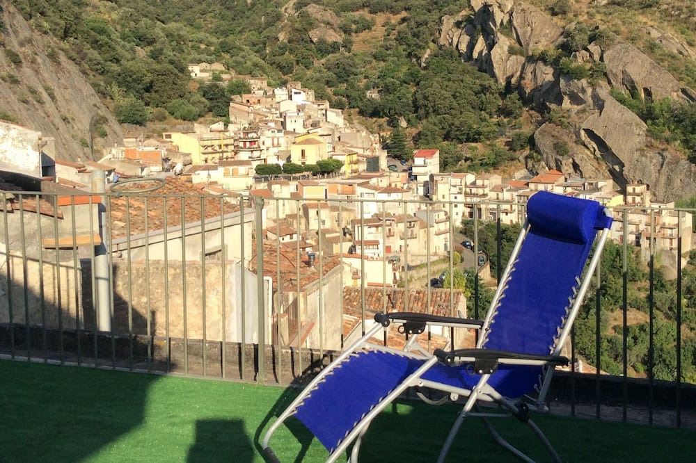 Photo of Outdoor in Motta Camastra