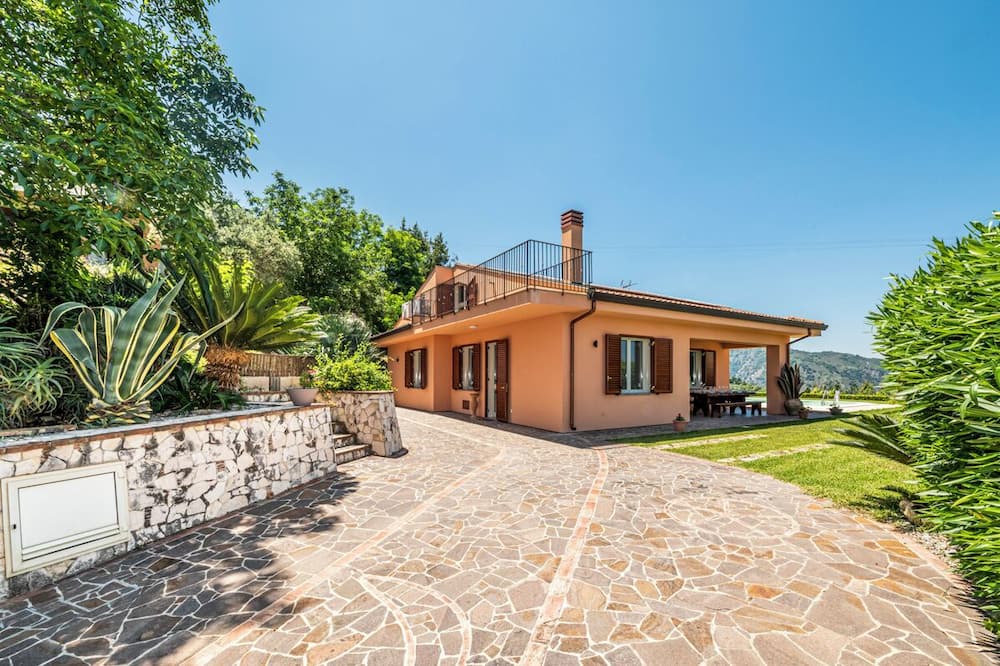 Photo of Outdoor in Castroreale