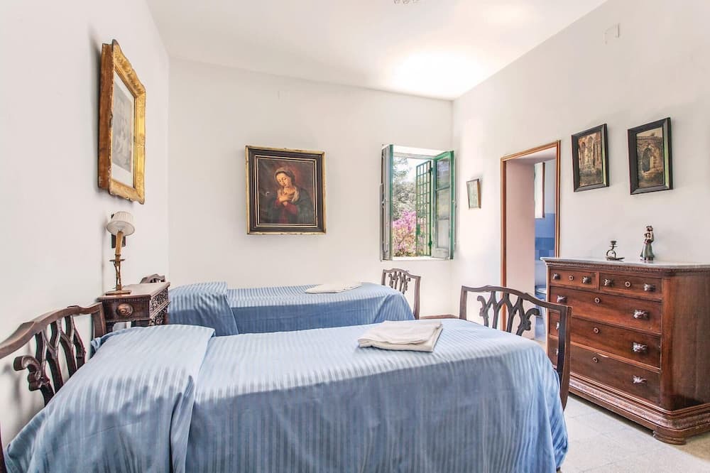 Photo of Bedroom in Venetico