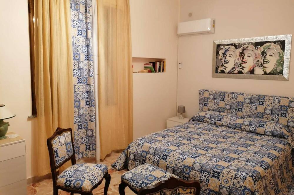 Photo of Bedroom in Petrosino