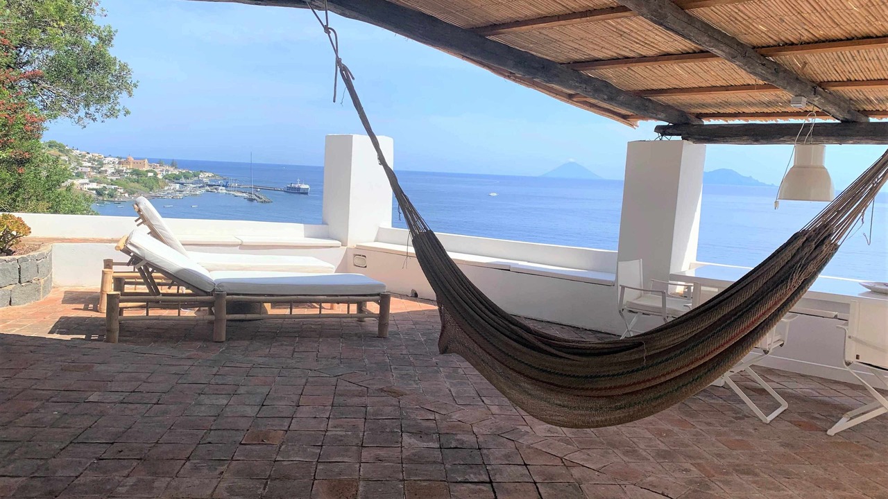 Photo of Patio Balcony in Santa Marina Salina