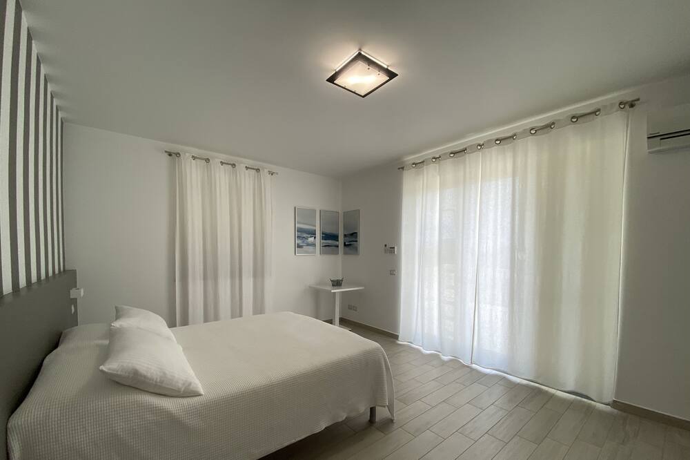 Photo of Bedroom in Archi