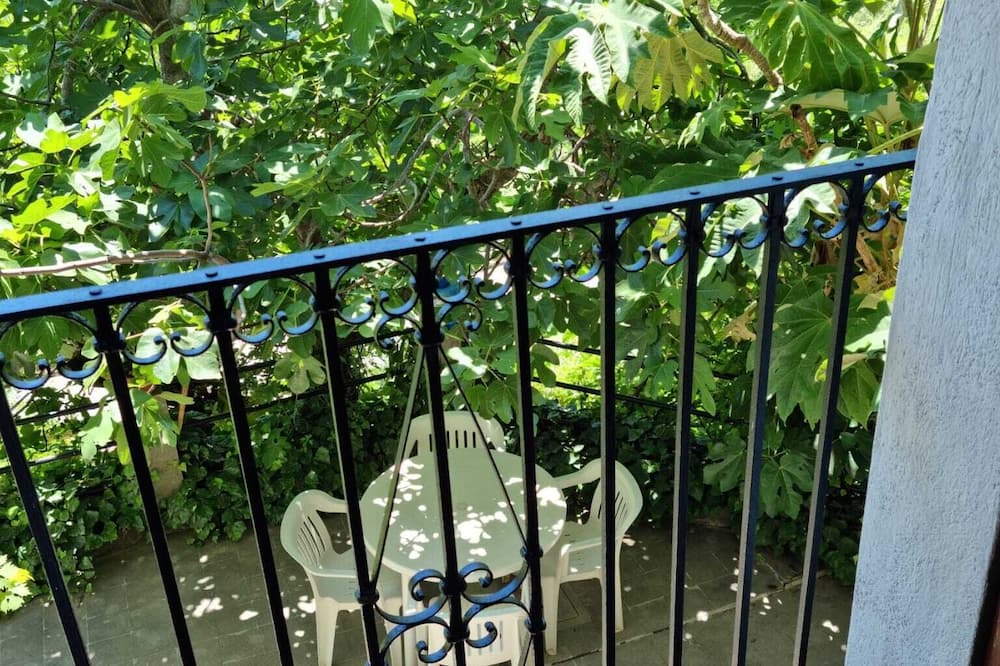 Photo of Patio Balcony in Castell'Umberto