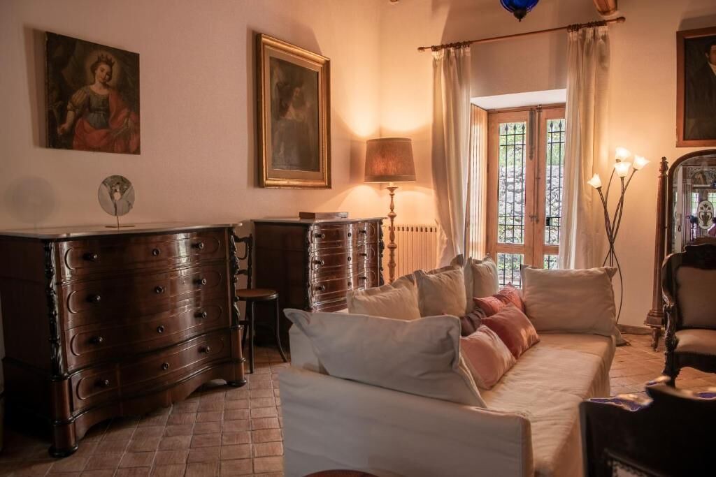 Photo of Livingroom in Milo