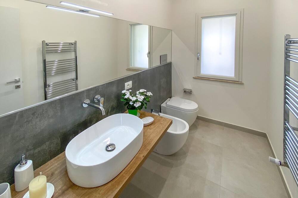 Photo of Bathroom in San Leone