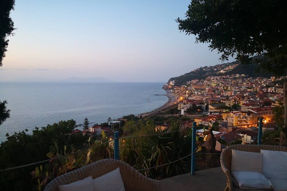 Photo of Patio Balcony in Piraino