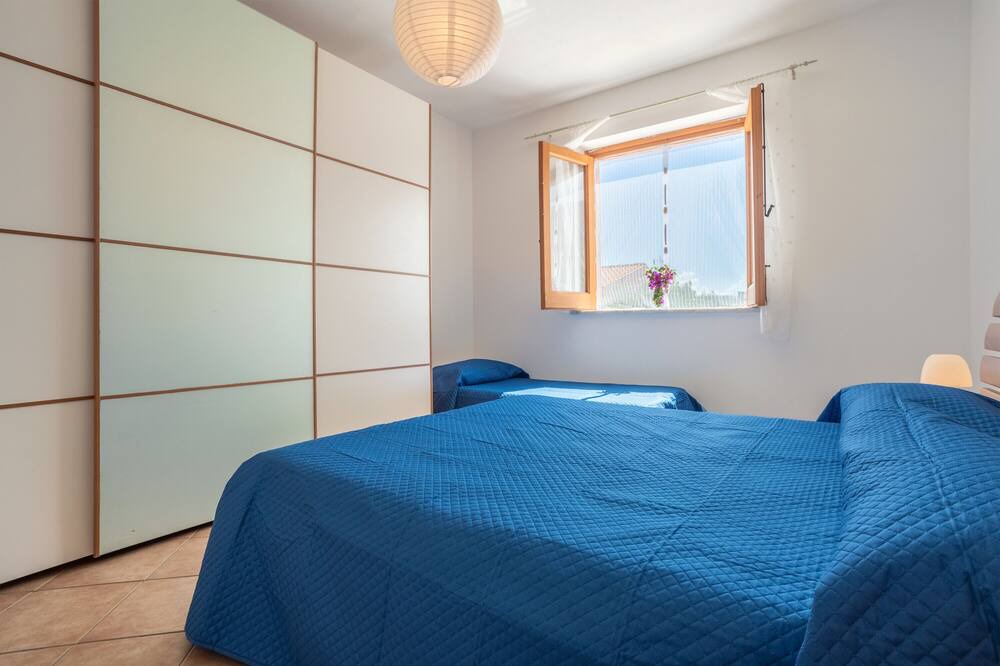 Photo of Bedroom in Torre Colonna-sperone