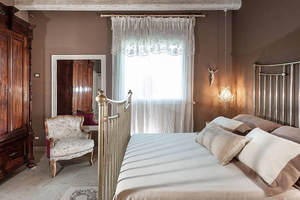 Photo of Bedroom in Marausa
