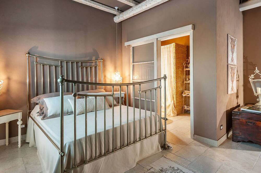 Photo of Bedroom in Marausa