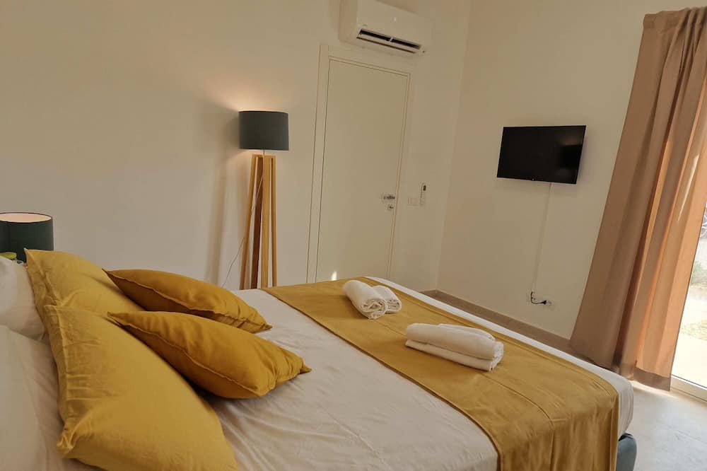 Photo of Bedroom in Brucoli