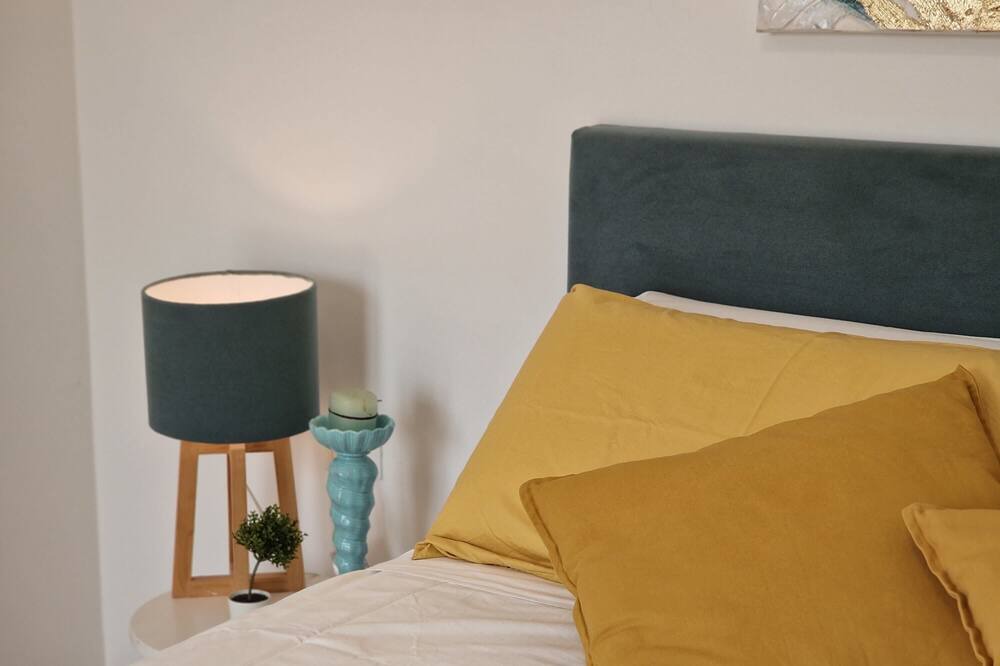 Photo of Bedroom in Brucoli