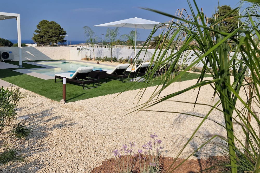 Photo of Outdoor in Brucoli
