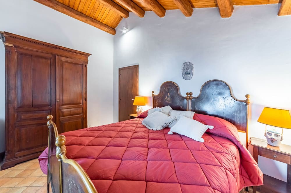 Photo of Bedroom in Reitano