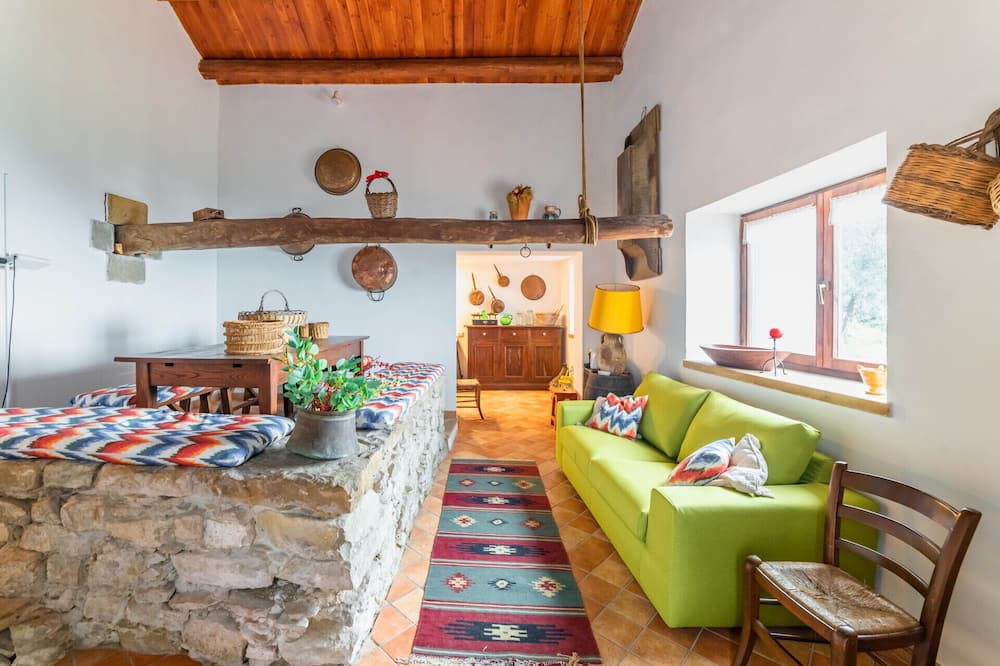 Photo of Livingroom in Reitano