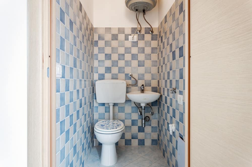 Photo of Bathroom in Aspra