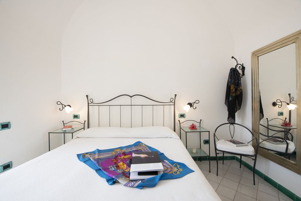 Photo of Bedroom in Castiglione
