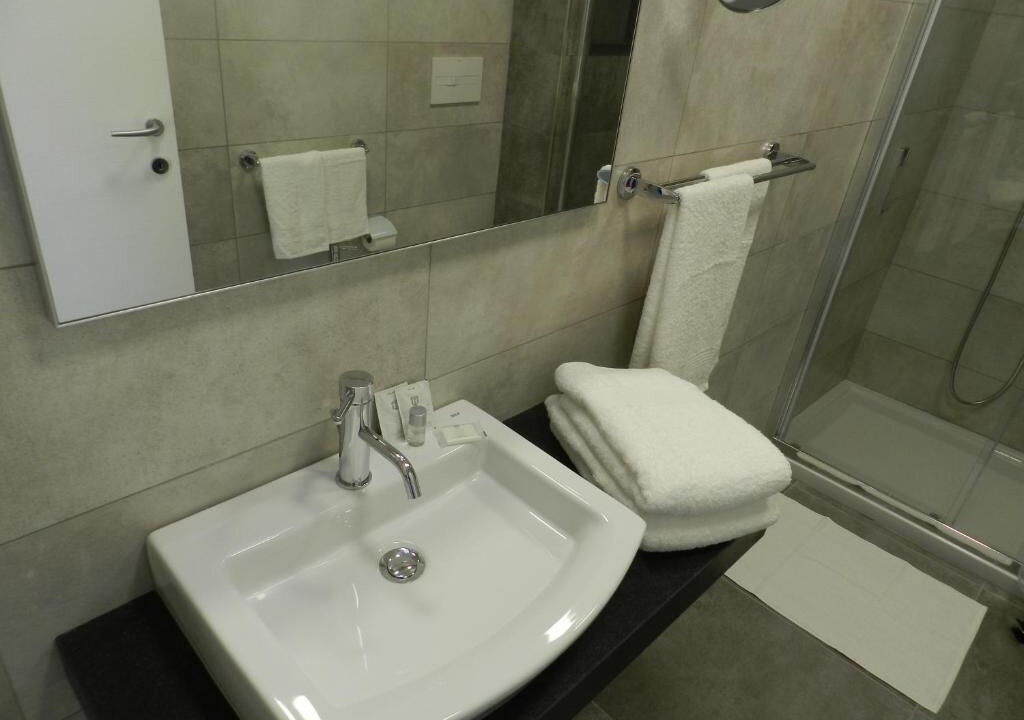 Photo of Bathroom in Gela