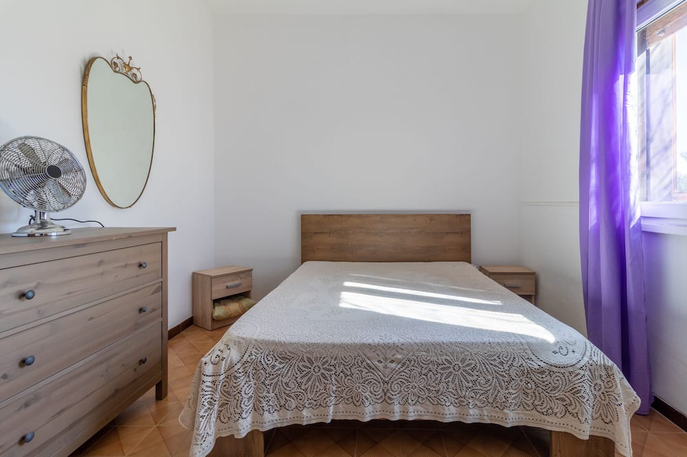 Photo of Bedroom in Acate