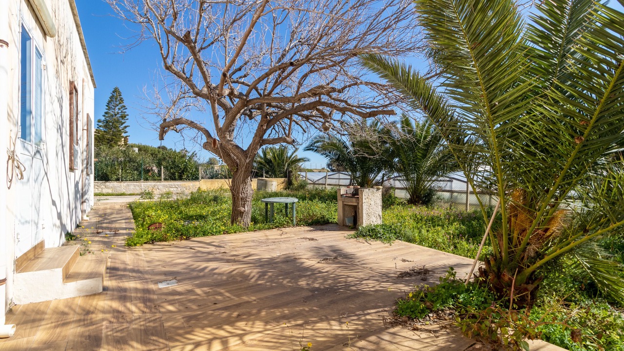 Photo of Outdoor in Acate
