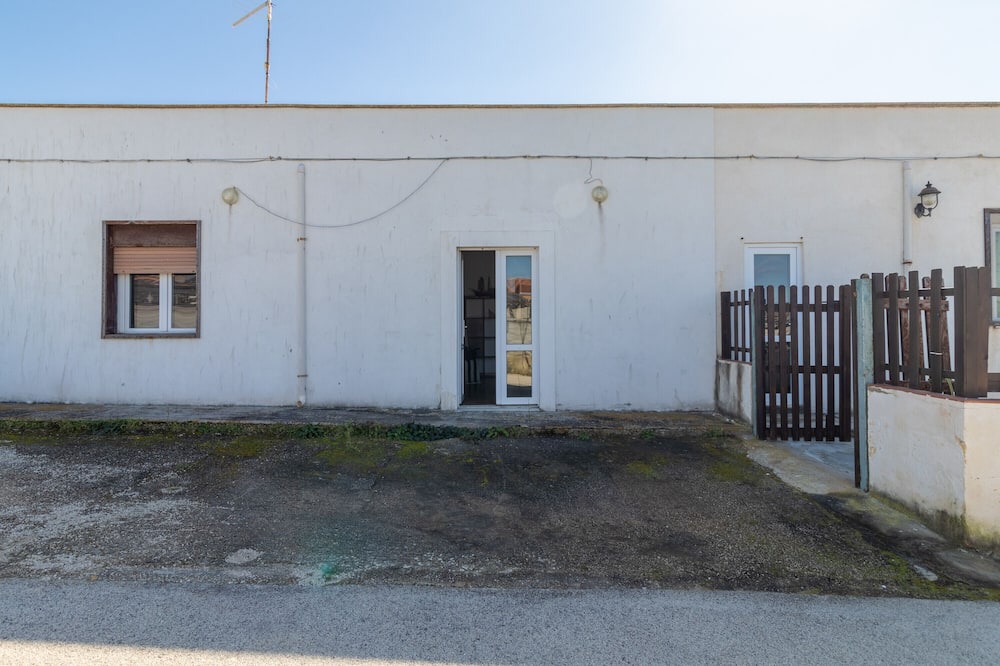 Photo of Outdoor in Acate