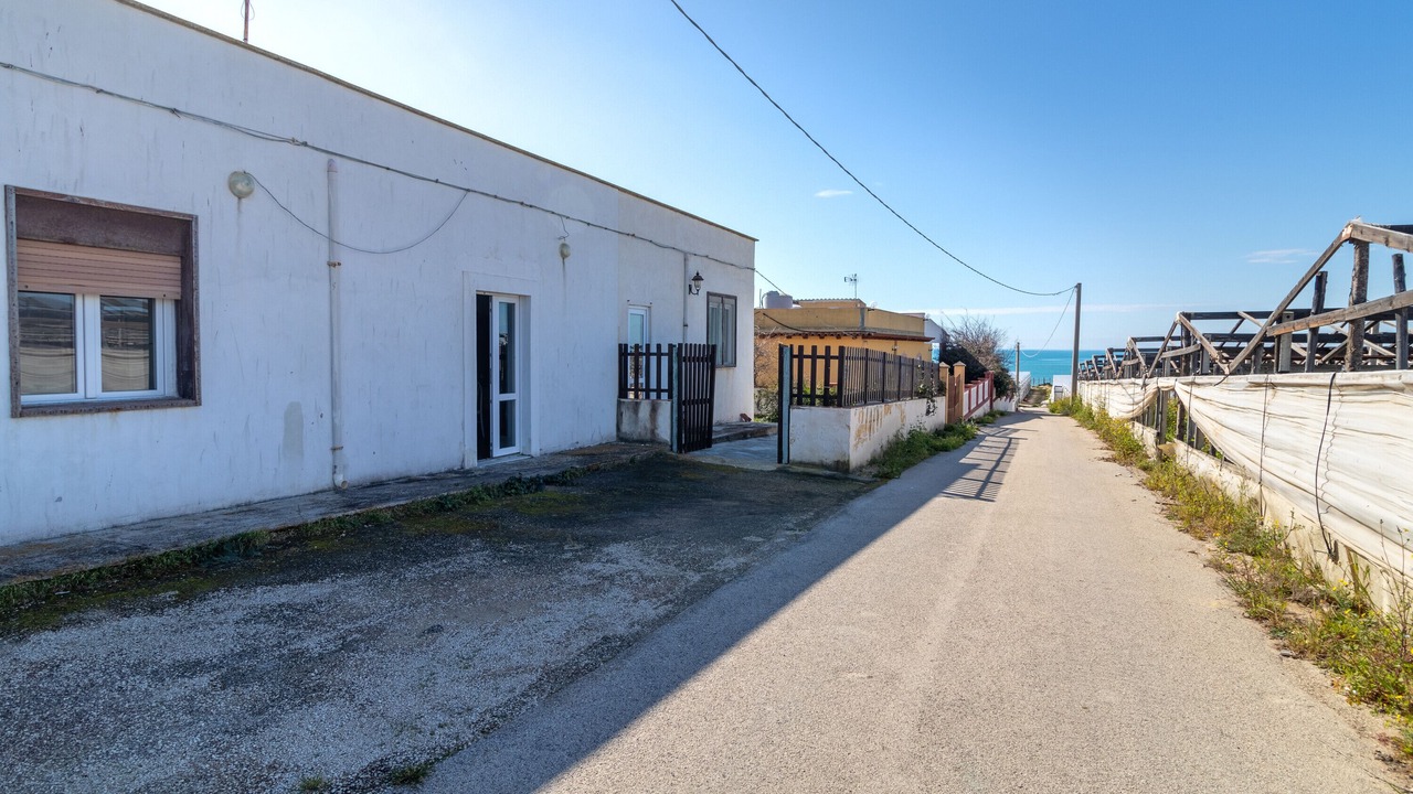 Photo of Outdoor in Acate