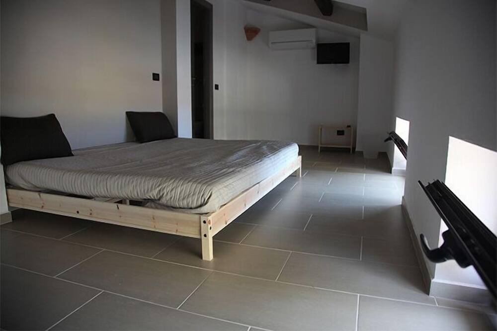 Photo of Bedroom in Castel Di Tusa